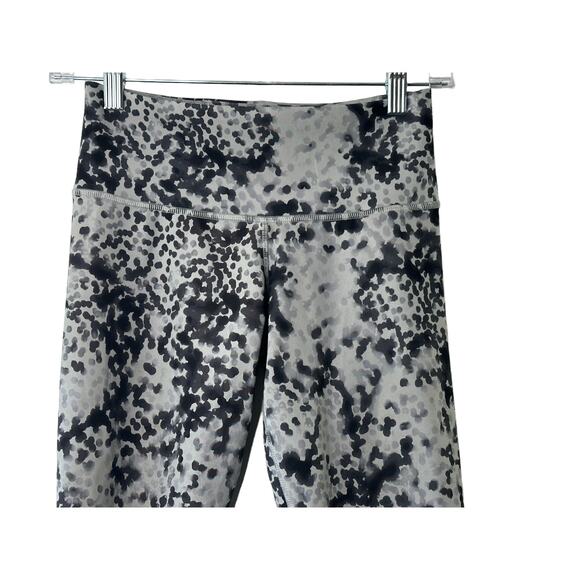 Adidas TechFit Medium Compression Climalite Gray & Black Print Leggings XS 4-6 - Picture 6 of 8